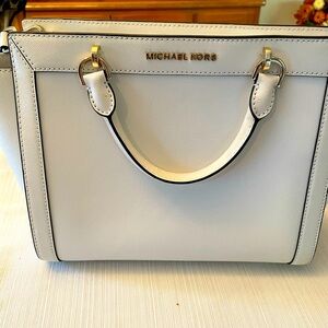 Michael Kors purse with shoulder strap